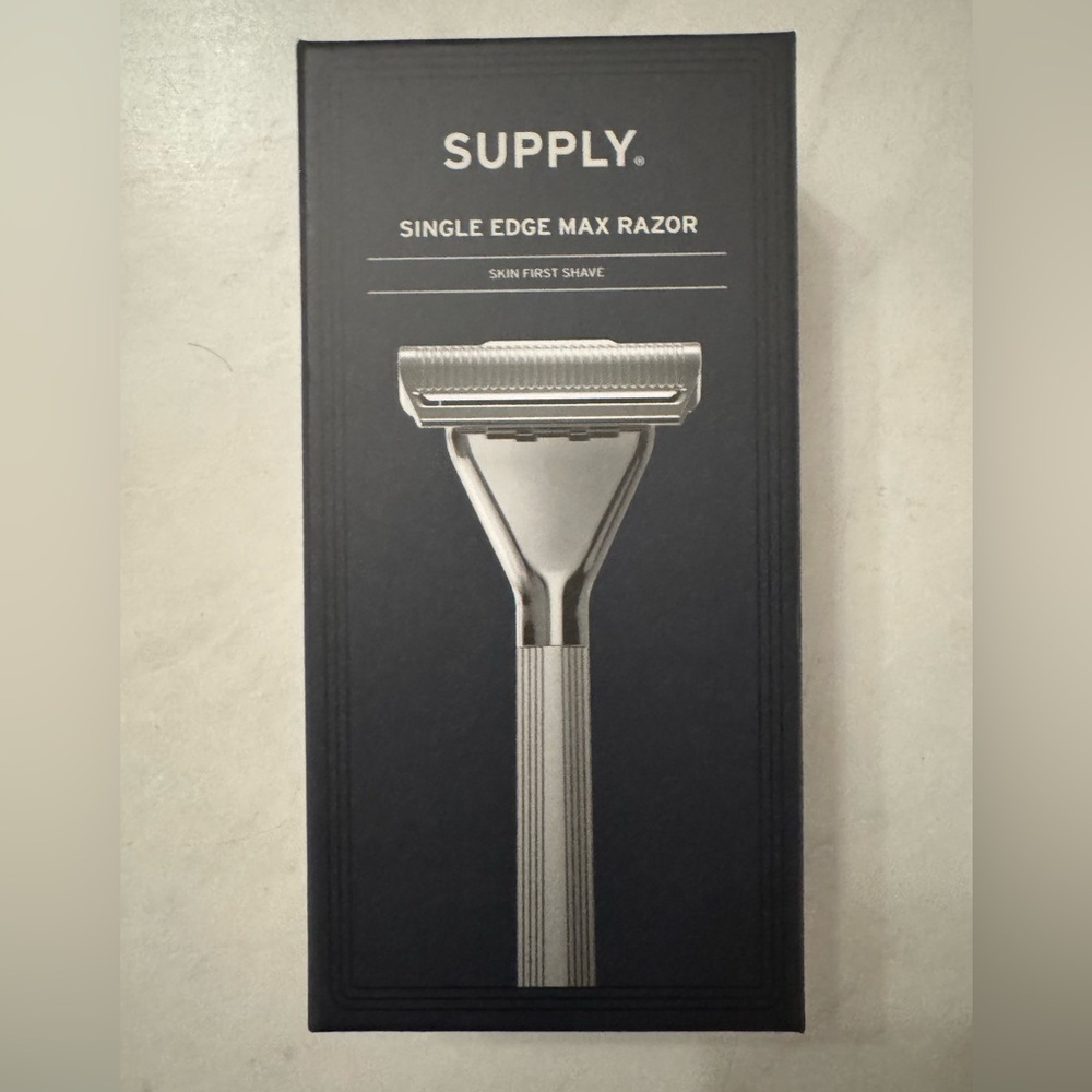 NWT - Supply Razor - The Single Edge Max